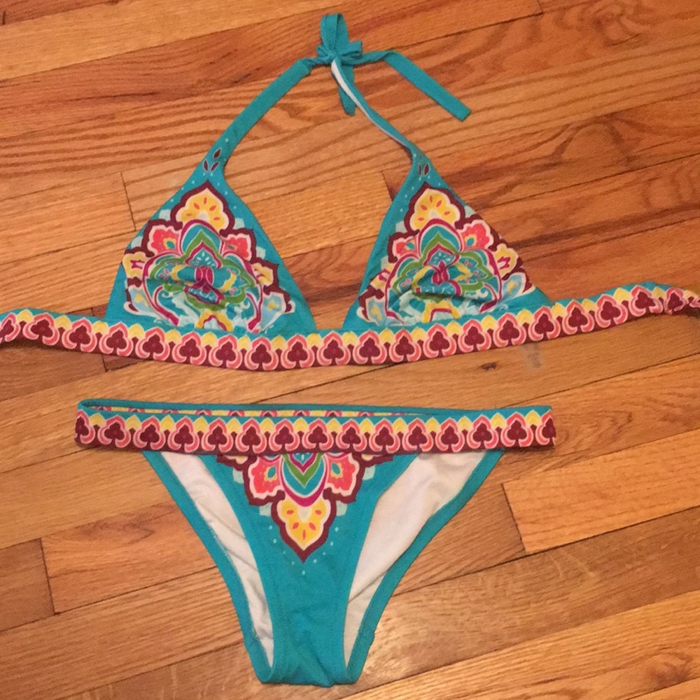 Victoria secret swimsuit pair